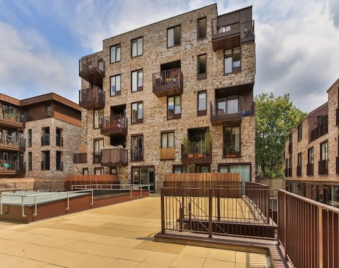 Gransden Avenue, London, E8